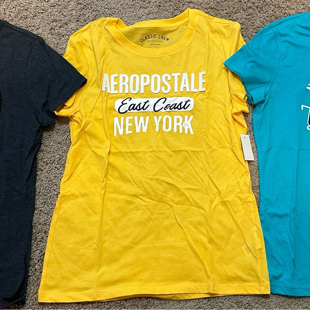 Women’s Aeropostale lot of 3 tshirts size xl